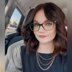 Meet your Posher, Rochelle